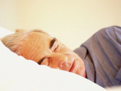 Сон может расскажет о болезни Альцгеймера - Наука и здоровье