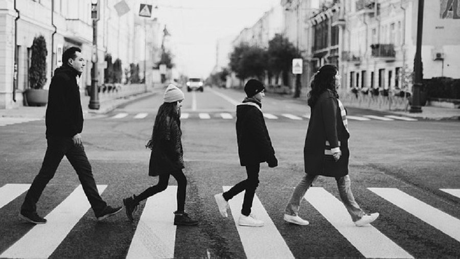 Исследование: только 2 из 10 родителей задумываются о безопасности детей на дороге - Литва и страны Балтии