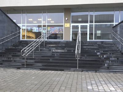 Ступеньки у «Draugystė». Плачем вместе с ними. Доколе? - В Висагинасе