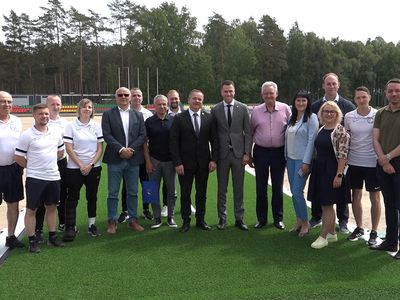 Висагинас посетил президент Федерации футбола Литвы (видео) - Служба региональных новостей