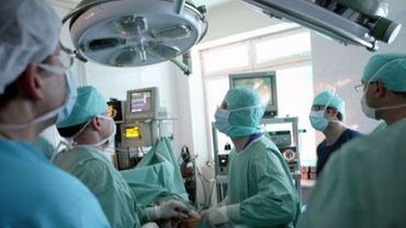 Профсоюз медиков призвал врачей уезжать из Латвии