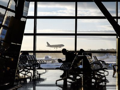 Источник: польский историк выслан из РФ после депортации российского ученого из Польши - В Мире