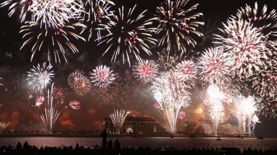 Новогодний салют в Дубае попал в книгу рекордов Гиннесса - В Мире