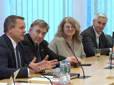 Продолжается сотрудничество между Висагинасом и  Университетом Витаутаса Великого (видео) - В Висагинасе