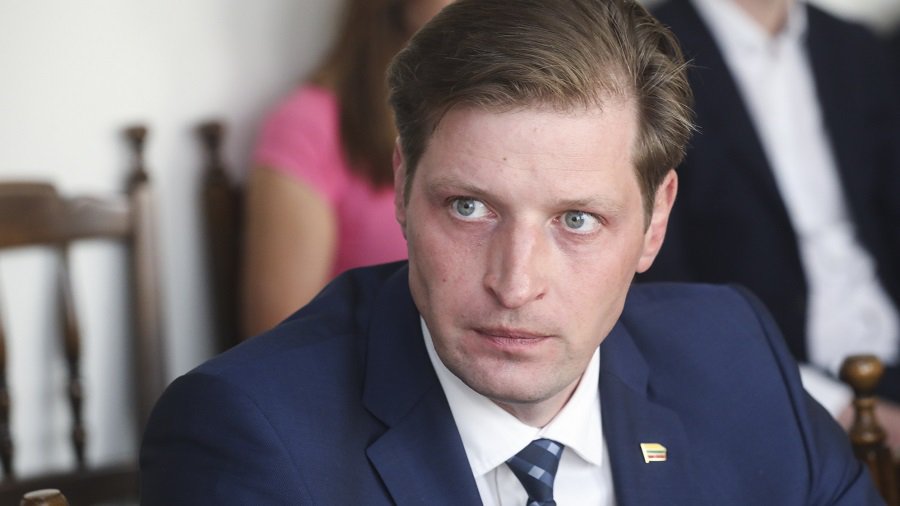 Предлагается разрешить лицам до 18 лет рыбачить бесплатно - Литва и страны Балтии