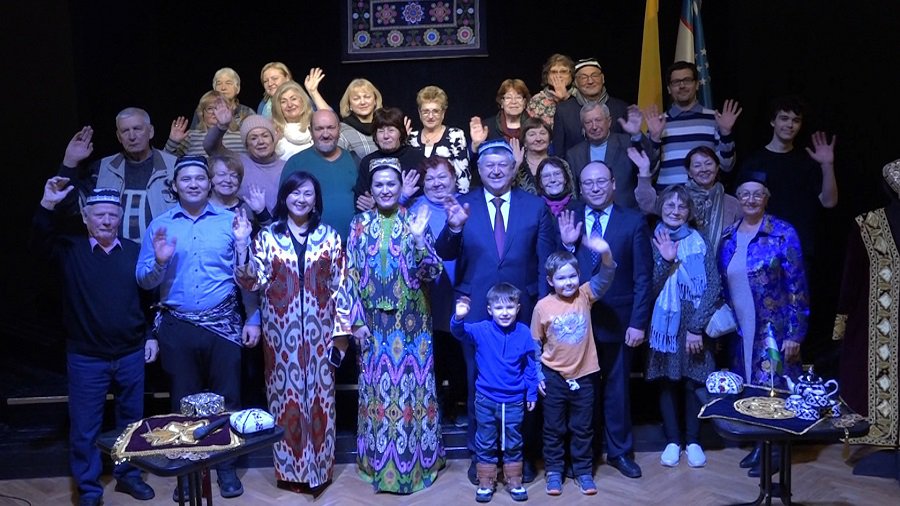 "Звезда Востока". Дни узбекской культуры в Висагинасе (видео) - В Висагинасе