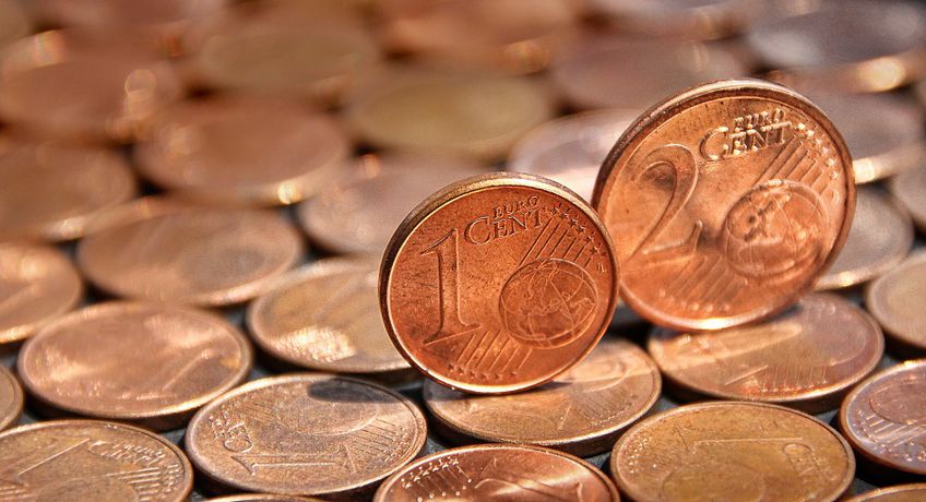 От монет в один и два цента ЕС не откажется еще несколько лет