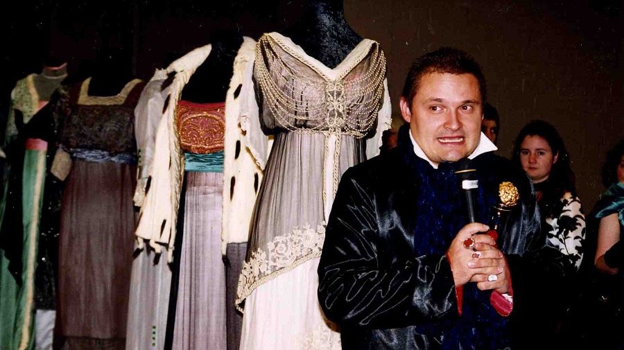 Фонд Александра Васильева будет проводить в Висагинасе по две выставки в год - В Висагинасе