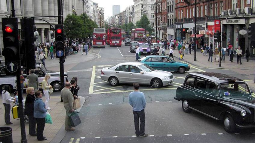 Ученые назвали Оксфорд-стрит в Лондоне самым загрязненным местом в мире
