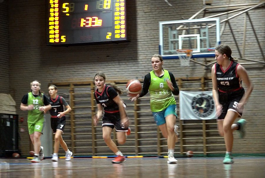 Юные баскетболистки показали спортивный характер (видео) - В Висагинасе