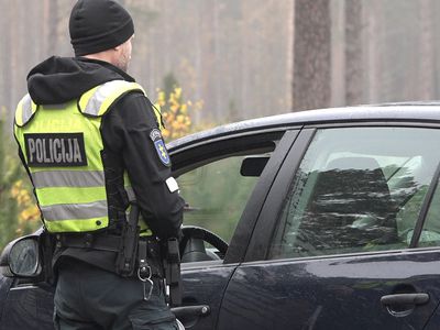 Профилактические мероприятия полиции на дорогах Литвы в августе - Литва и страны Балтии