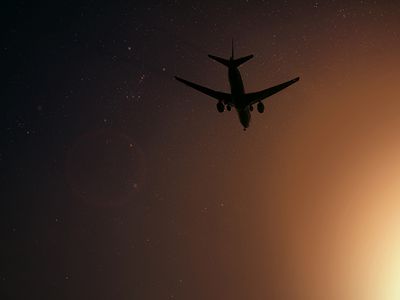 В аэропорту Донецка отменено свыше 15 внутренних и международных авиарейсов - В Мире