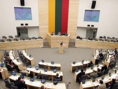 Сейм Литвы решает, как запретить торговлю алкоголем в Интернете                                 - Литва и страны Балтии