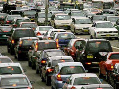 Машин на улицах все меньше. Кризис заставляет водителей менять привычки - Хобби, отдых и развлечения