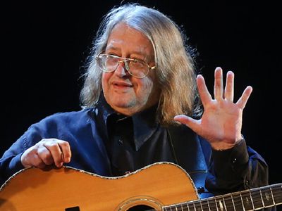 Умер певец и композитор Александр Градский - Кино и искусство