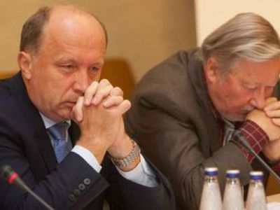 Политологи: После решения В. Ландсбергиса помериться силой с А. Кубилюсом консерваторы попали в сложное положение

 - Литва и страны Балтии