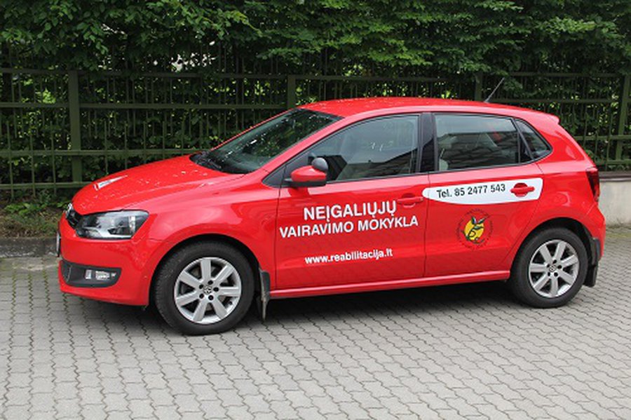 Люди с ограниченными возможностями могут учиться вождению бесплатно - В Висагинасе
