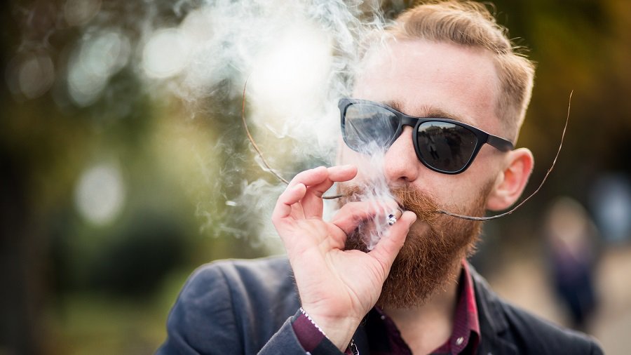 Литва из-за теневой торговли куревом лишилась 66 млн. евро - Литва и страны Балтии