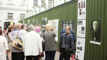 Buvusiuose KGB rūmuose - priminimas apie čia kalėjusį palaimintąjį vyskupą