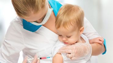 Можно ли делать малышам прививки от кори раньше установленного срока?