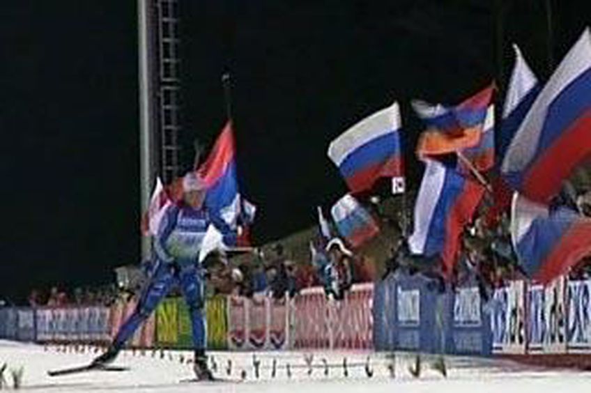 Российские биатлонистки выиграли эстафету в Оберхофе