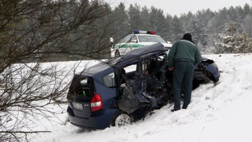 Kraupi avarija Molėtų pl. nusinešė jaunos moters gyvybę