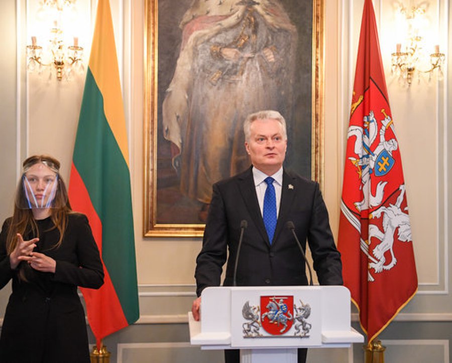 Президент поздравил Россию с национальным праздником - В Мире