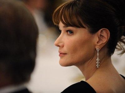 Карла Бруни дебютировала в кино
 - Культурные и спортивные мероприятия