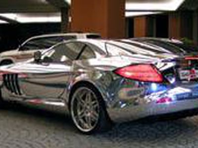 Арабский миллиардер разъезжает на «машине дьявола»: его Mercedes полностью покрыт белым золотом  - Хобби, отдых и развлечения