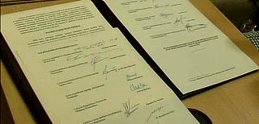 Корректировка бюджета правительством - минимальная  - Литва и страны Балтии