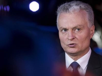 Президент Литвы помиловал двух осужденных за шпионаж россиян - Литва и страны Балтии