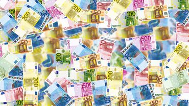 Минимальная заработная плата увеличивается до 642 евро
