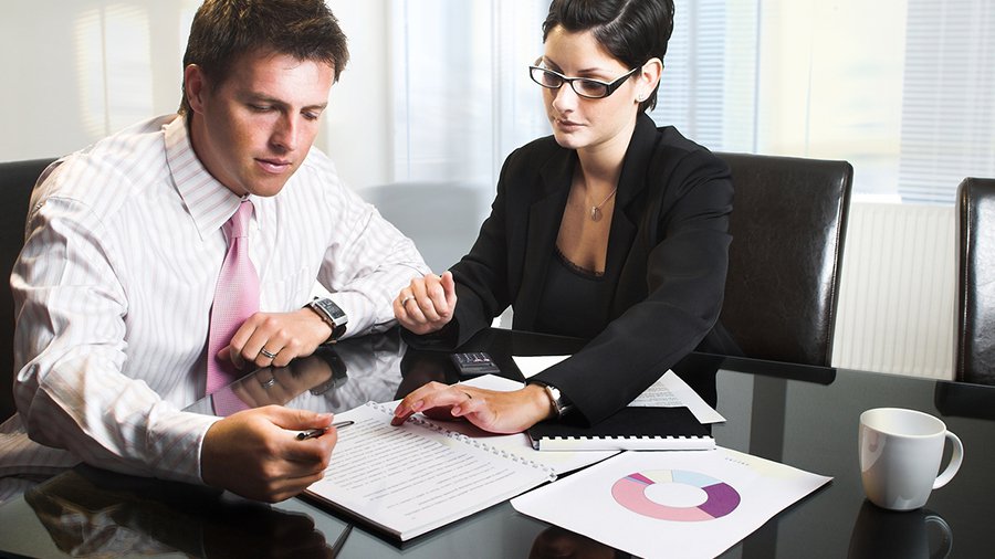 Опрос: что «съедает» часть рабочего времени трудящихся в Литве - Литва и страны Балтии