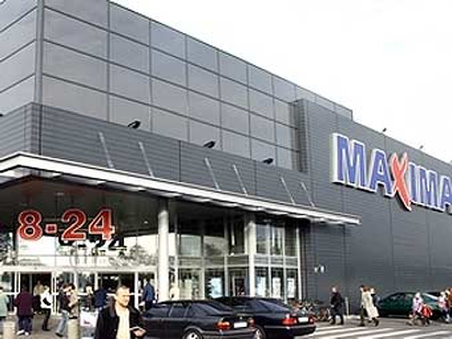 В Риге из торгового центра украли сейф с бриллиантами - Литва и страны Балтии