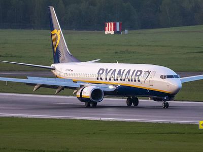 Латвийская AirBaltic решила не летать над Белоруссией - В Мире