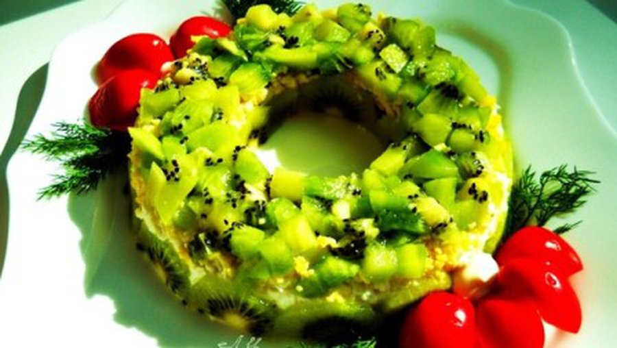 Праздничный стол: Топ-10 новогодних салатов - Хобби, отдых и развлечения