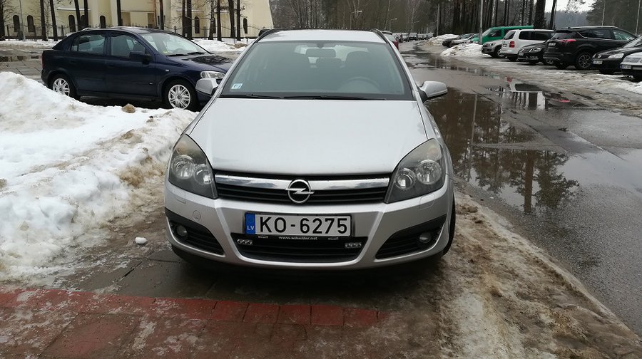 ГлаЗ народа. Парковка по-латвийски? - В Висагинасе