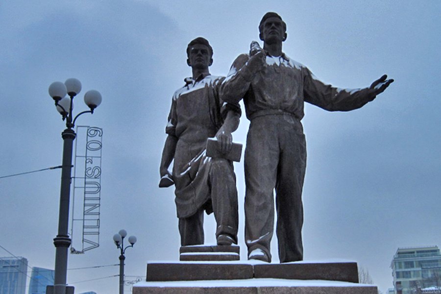 Удар по литовской промышленности                                                                 - Литва и страны Балтии