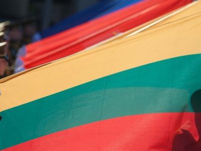 Глава МИД Литвы обратился в ЕС по поводу дискриминации литовских автоперевозчиков - Литва и страны Балтии