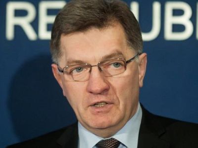 Премьер: минимальную зарплату можно поднять до 1500 литов… - Литва и страны Балтии