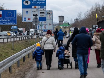 В Польшу прибыло 2.55 млн. беженцев из Украины - В Мире