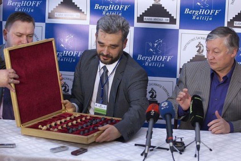 Чемпион мира по шахматам А.Карпов: литовским шахматистам еще надо работать...