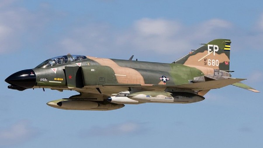 СМИ: в Японии при попытке взлета загорелся истребитель ВВС - В Мире