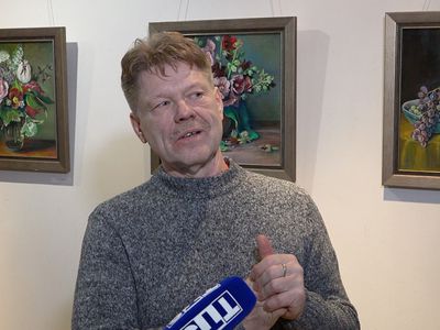Художник Андрей Денисенко – о выставке клуба «Квадрат» и о своих коллегах  (видео) - Служба региональных новостей