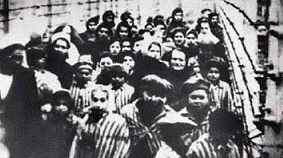 Любитель истории Барак Обама считает, что Освенцим освободила армия США - В Мире