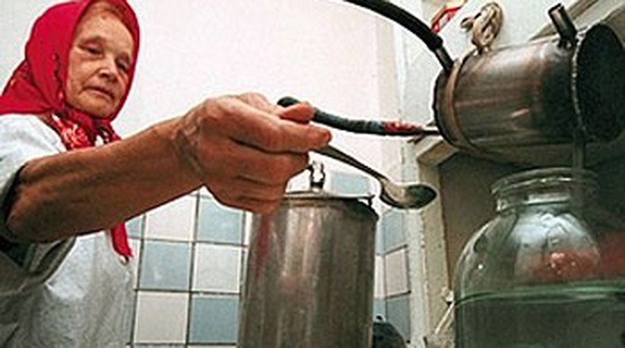 Литовские фермеры будут гнать самогон законно - Литва и страны Балтии