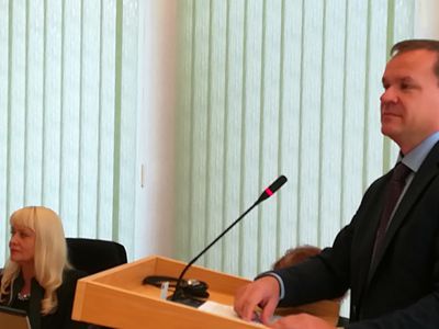 Эпопея с конкурсом на вывоз мусора закончилась. Решено обойтись без него - В Висагинасе