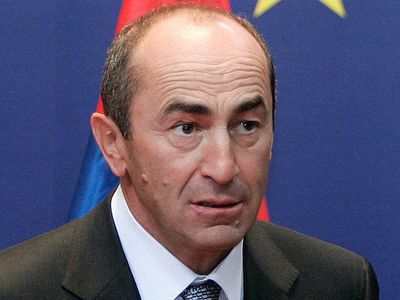 Адвокаты экс-президента Армении Кочаряна потребуют у ЕСПЧ признать его политзаключенным - В Мире