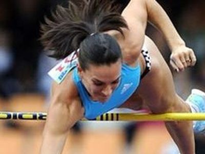 Елена Исинбаева установила новый мировой рекорд - Культурные и спортивные мероприятия