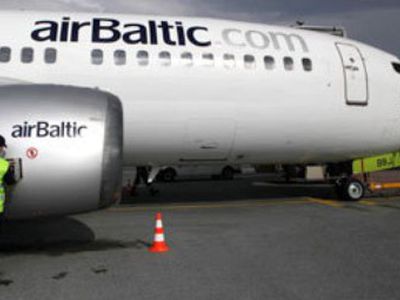 Латвия продаст авиакомпанию при помощи рекламы в The Financial Times - Литва и страны Балтии